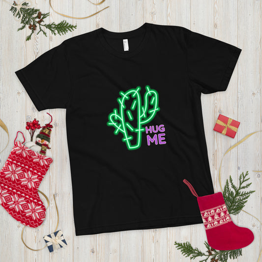 Hug me T-Shirt
